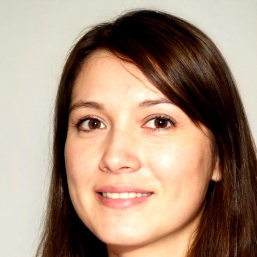 Ana Ruiz